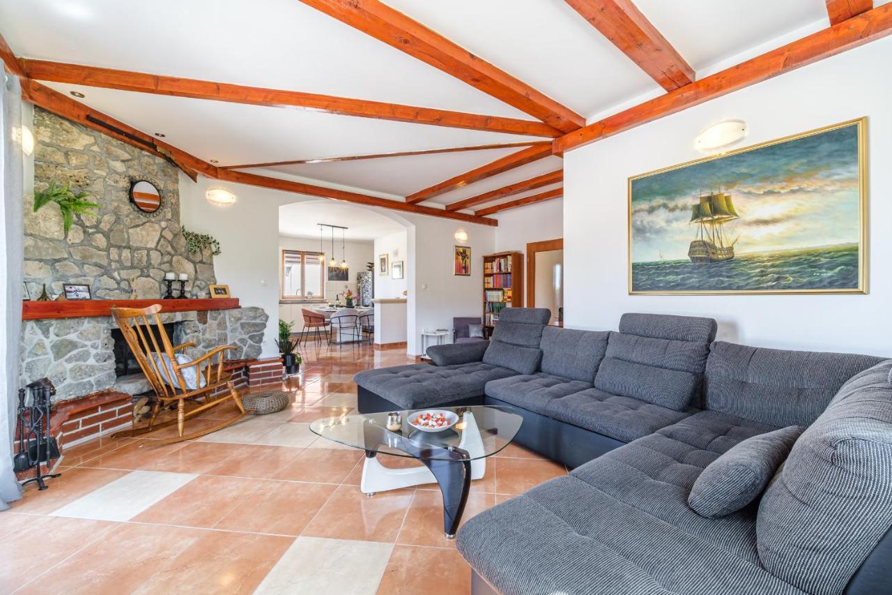 Nerezisca Guest House Barbara מראה חיצוני תמונה