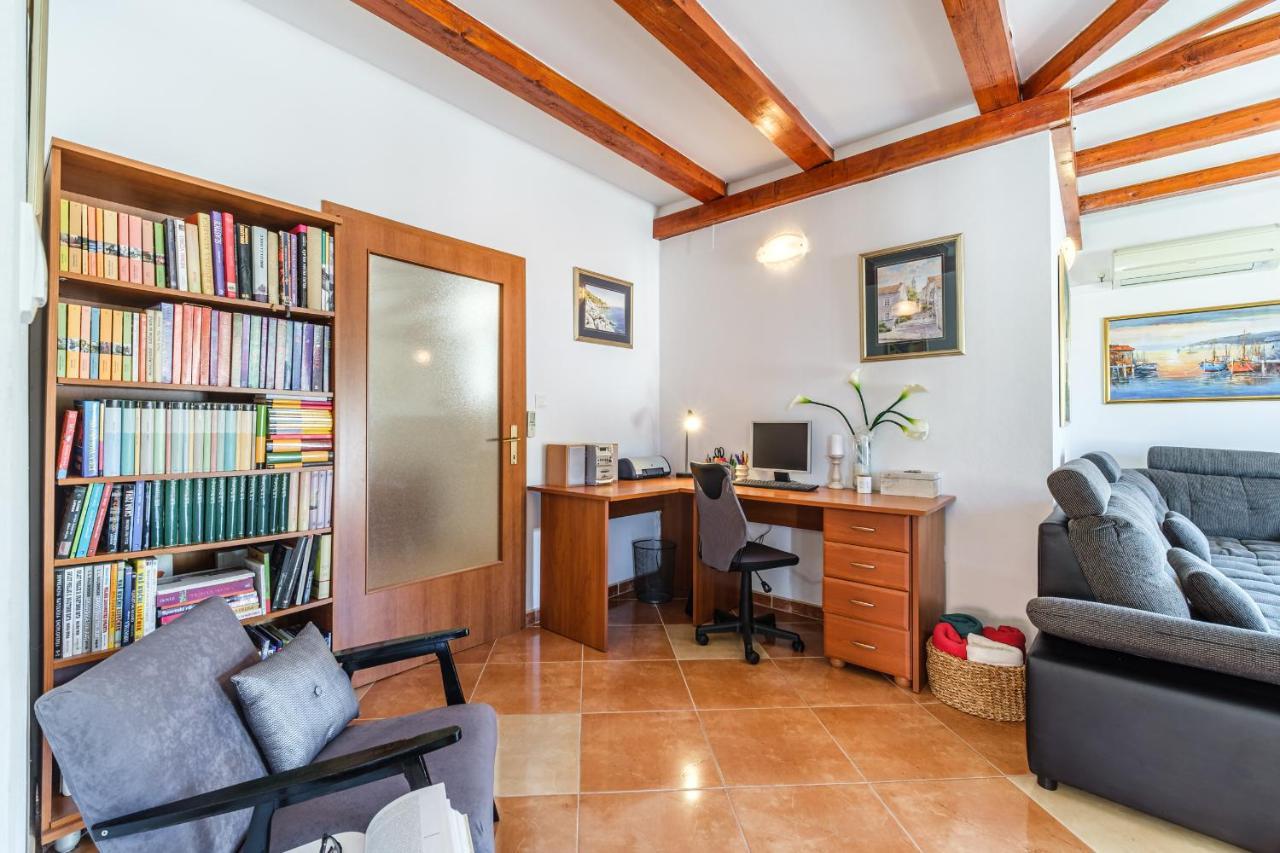 Nerezisca Guest House Barbara מראה חיצוני תמונה
