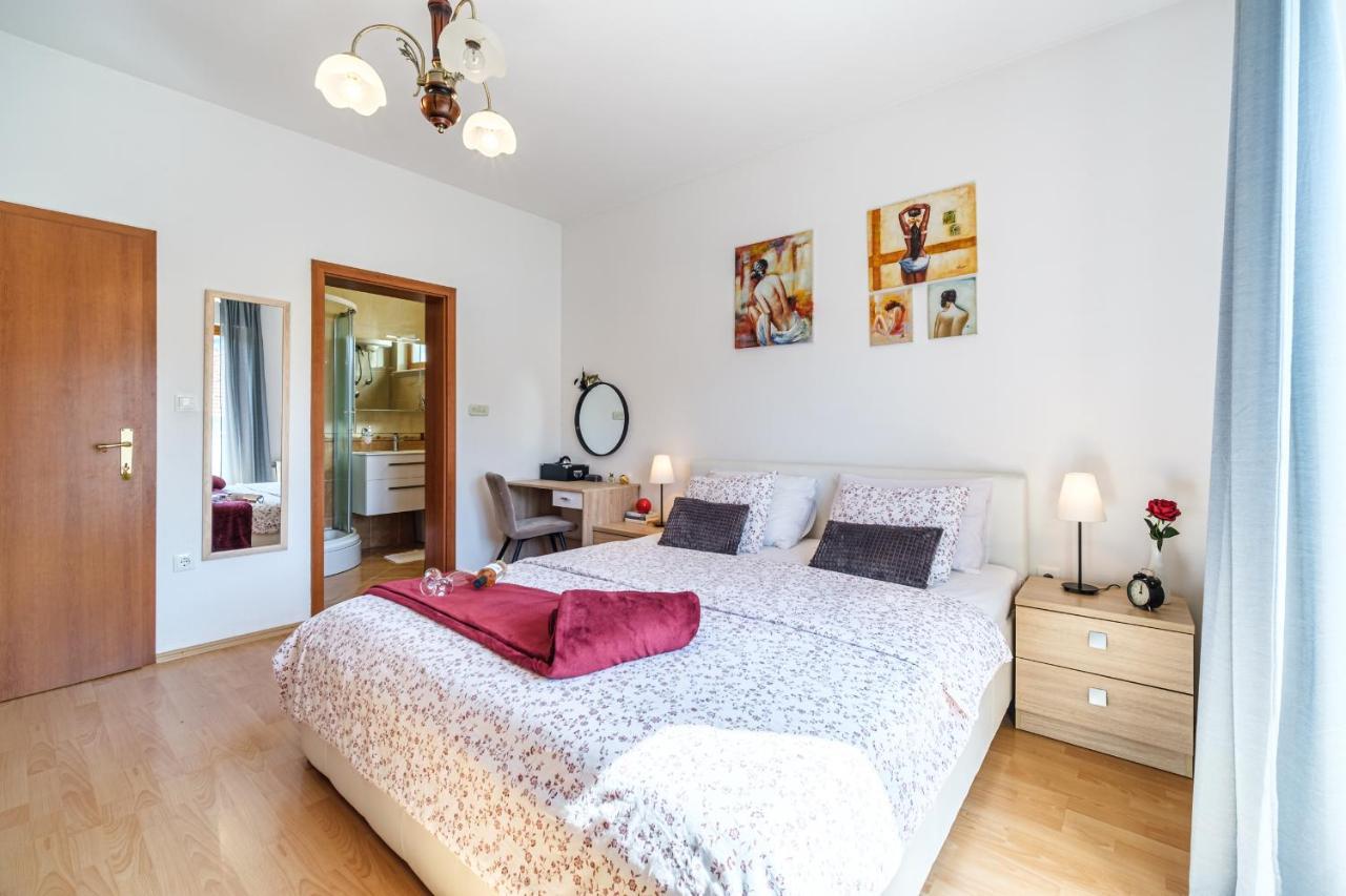 Nerezisca Guest House Barbara מראה חיצוני תמונה
